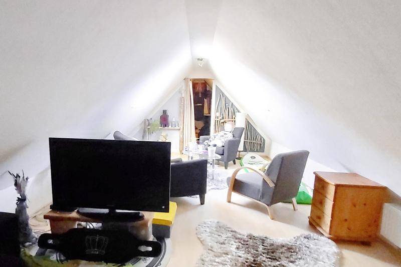 Dachgeschosslounge